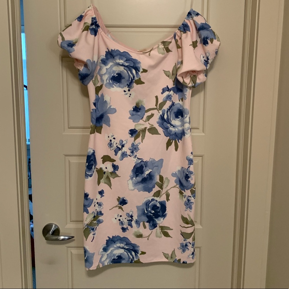 Floral Pink Puff sleeve dress
